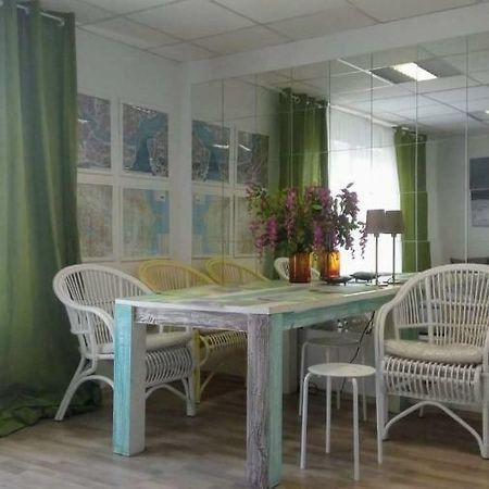 פלאואן Friedens Apartment מראה חיצוני תמונה