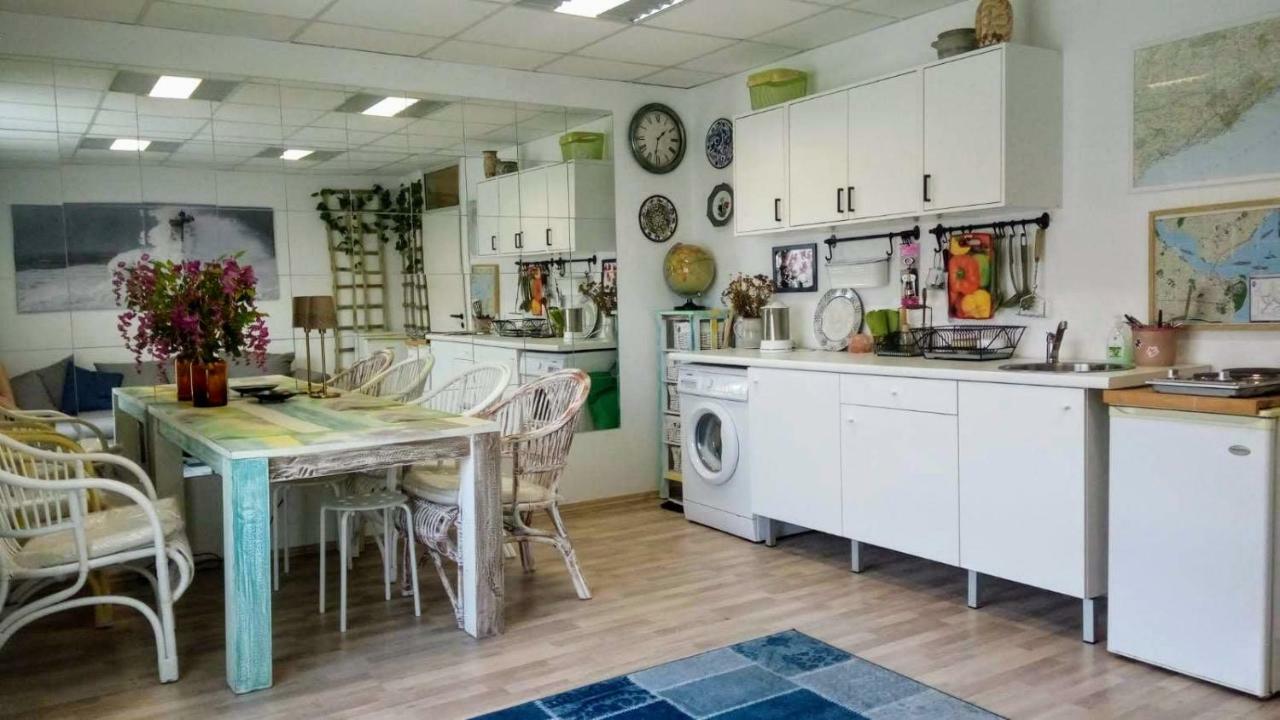פלאואן Friedens Apartment מראה חיצוני תמונה